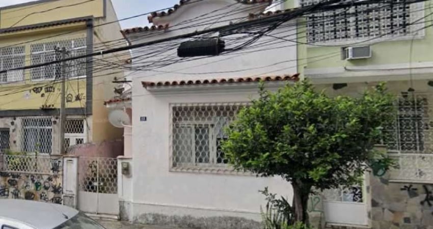 Casa com 2 quartos à venda na Rua Pereira Landim, Ramos, Rio de Janeiro