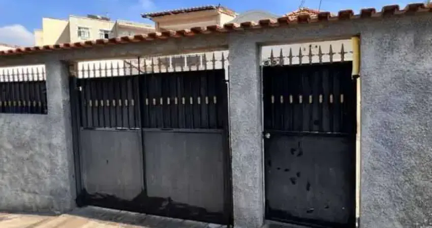 Casa com 2 quartos à venda na Rua General Queiroz Saião, Irajá, Rio de Janeiro