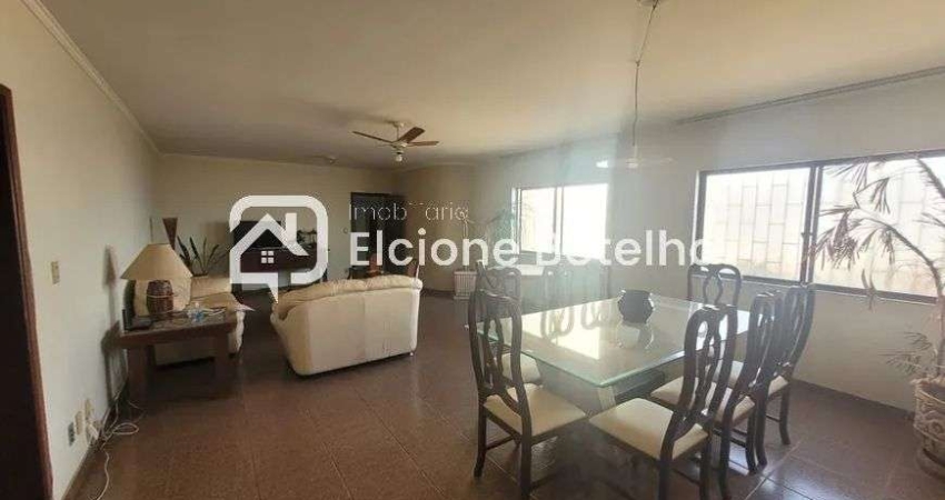 Apartamento para locação de aprox. 180 m², com 3 quartos, no bairro Saraiva - Uberlândia - MG