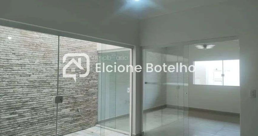 Casa comercial para locação de aprox. 220 m², com 4 quartos, no bairro Brasil - Uberlândia - MG