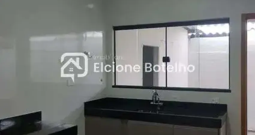 Casa para locação de aprox. 110 m², com 4 quartos, no bairro Nossa Srª Aparecida - Uberlândia - MG