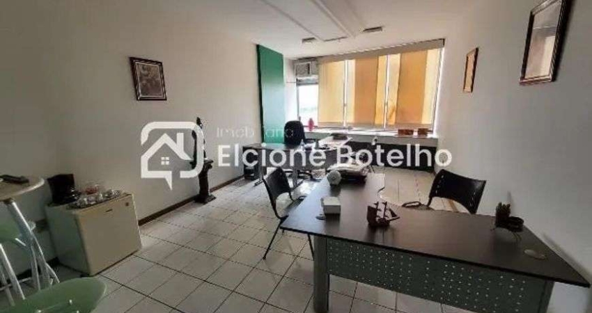 Sala para locação de aprox. 70 m², com elevador, no bairro Centro - Uberlândia - MG