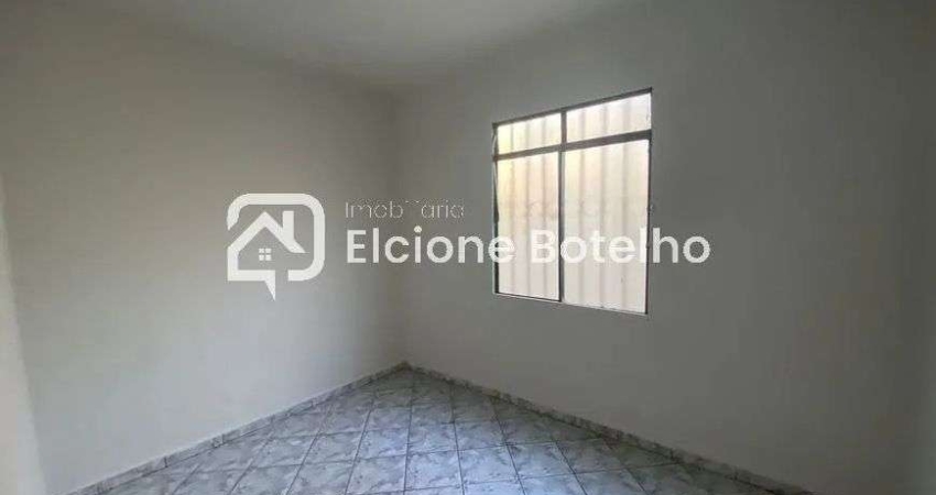 Casa para locação de aprox. 60 m², com 2 quartos, no bairro Cruzeiro do Sul - Uberlândia - MG