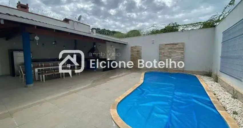 Casa para locação de aprox. 260 m², com 3 quartos, no bairro Cidade Jardim - Uberlândia - MG