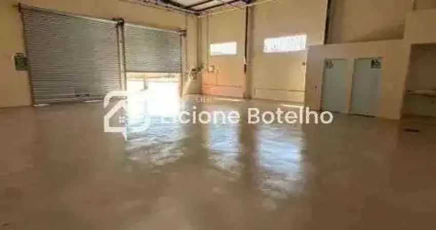 Barracão comercial para locação de aprox. 365 m², no bairro Santa Rosa - Uberlândia - MG