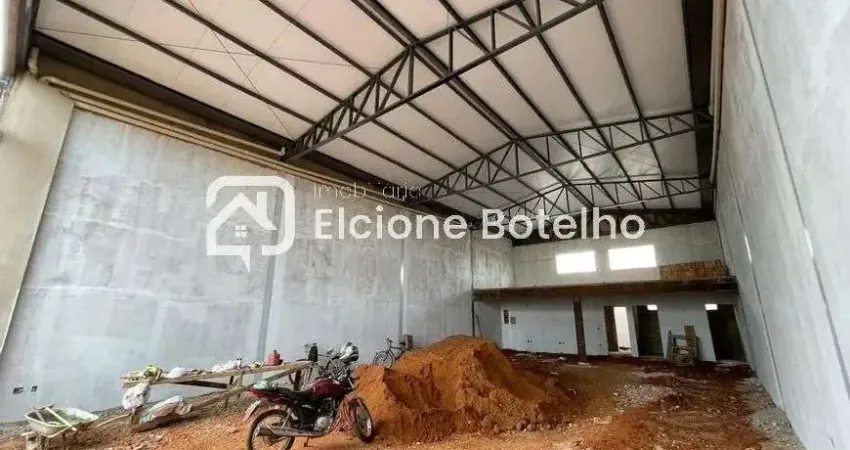 Galpão para locação de aprox. 200 m², com mezanino, no bairro Novo Mundo - Uberlândia - MG