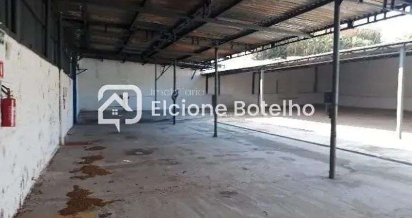 Barracão para locação de aprox. 800 m², com escritório, no bairro Brasil - Uberlândia - MG