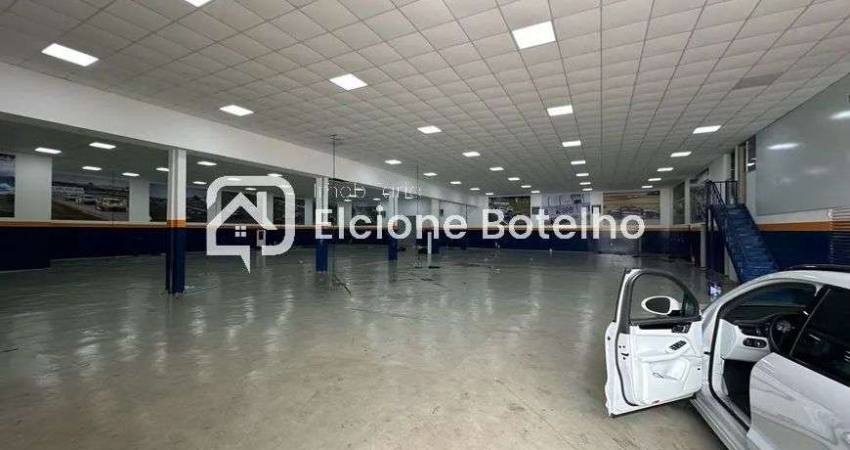 Galpão comercial para locação de aprox. 1842 m², com mezanino no bairro Brasil - Uberlândia - MG