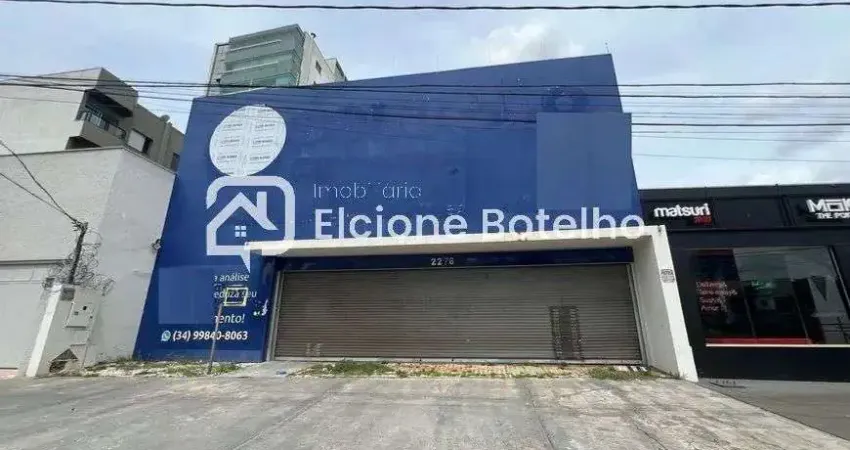 Loja comercial para locação de aprox. 441 m², com elevador, no bairro Saraiva - Uberlândia - MG