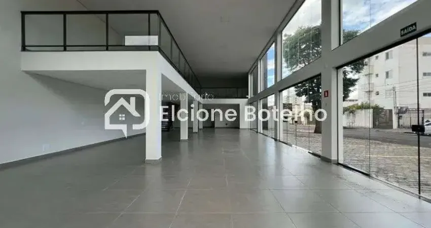 Loja para locação de aprox. 330 m², mezanino, no bairro Santa Mônica - Uberlândia - Mg
