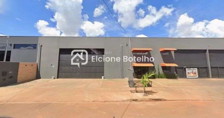 Galpão para locação de aprox. 485 m², com habite-se, no bairro Novo Mundo - Uberlândia - MG