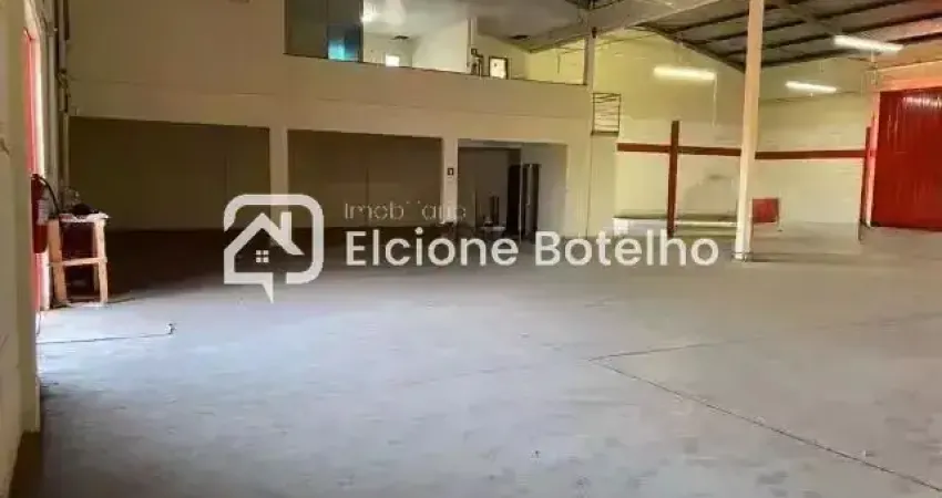 Galpão para locação de aprox. 750 m², com mezanino, no bairro Custódio Pereira - Uberlândia - MG