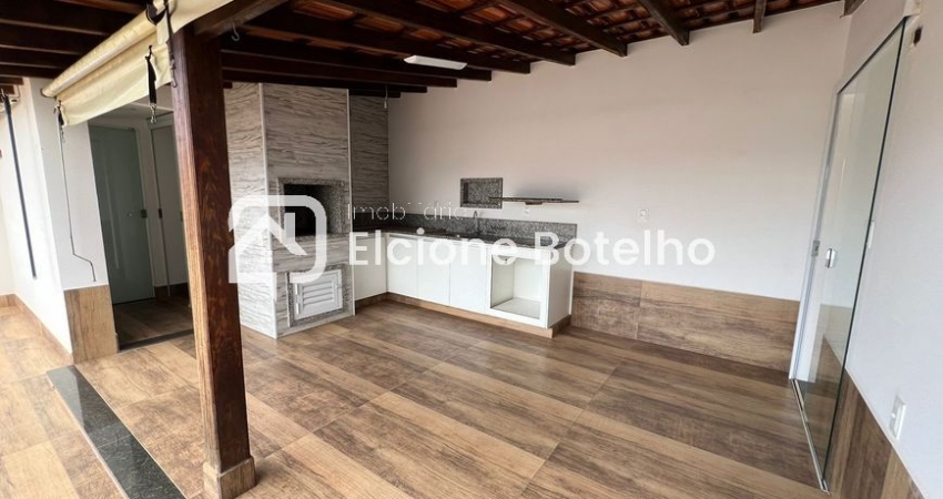 Casa sobrado para locação de aprox. 220 m², com 3 quartos, no bairro Planalto - Uberlândia - MG