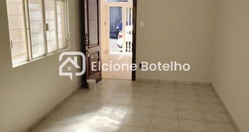 Casa para locação de aprox. 196 m², com 3 quartos, no bairro Nossa Srª Aparecida - Uberlândia - MG