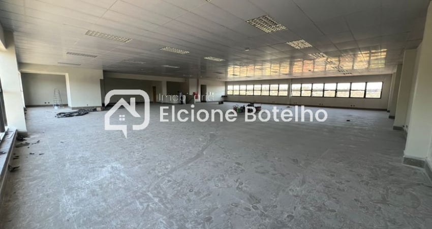 Loja comercial para locação de aprox. 970 m², no bairro Daniel Fonseca - Uberlândia - MG