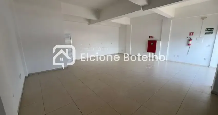 Cômodo para locação de aprox. 64 m², no bairro Alto Umuarama - Uberlândia - MG