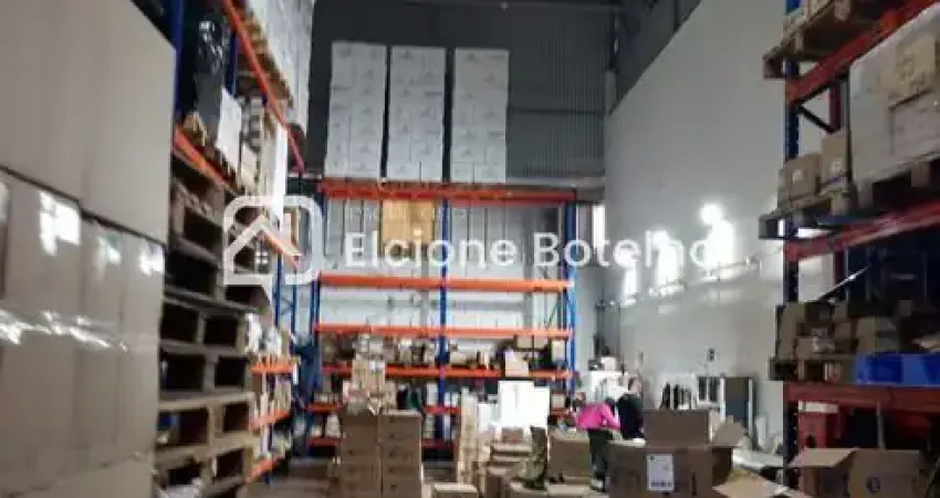Barracão comercial para locação de aprox. 1156 m², no bairro Marta Helena - Uberlândia - MG