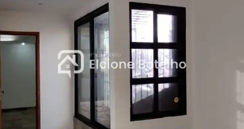 Casa sobrado para locação de aprox. 285 m², com 4 quartos, no bairro Martins - Uberlândia - MG