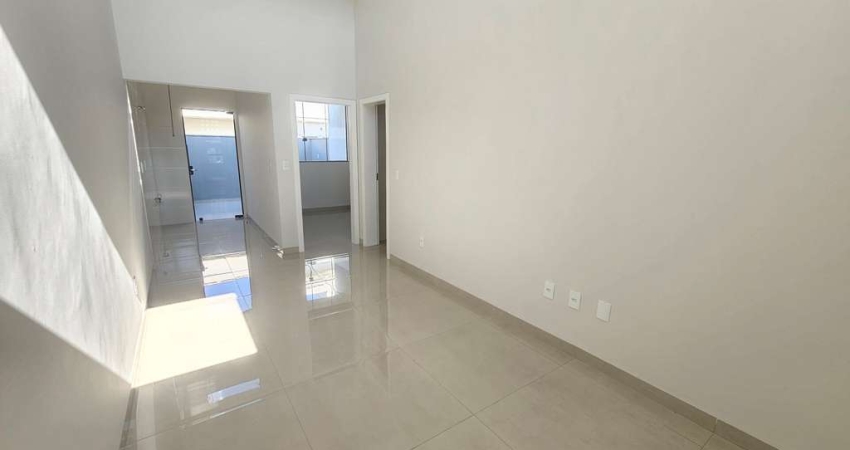 Casa Geminada meio de quadra no Bairro Três Rios do Norte