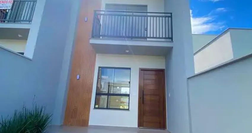 Sobrado à venda no bairro Guamiranga em Guaramirim/SC