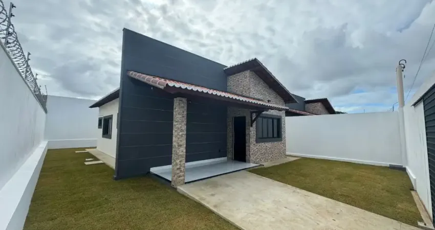 Casa em Parnamirim - 2/4 Suíte - 240m² - Parque das Árvores