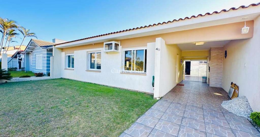 Casa na Avenida Ilha Bela na Praia de Atlântida Sul.