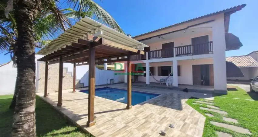 CASA DUPLEX DE FRENTE PARA O MAR - 4 QUARTOS ( 1 SU&#205;TE ) - PISCINA - CHURRASQUEIRA - PERGOLADO - ED&#205;CULA