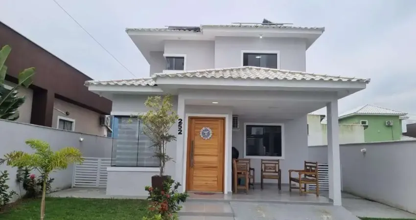 Casa em condomínio fechado com 3 quartos para alugar na Avenida Nossa Senhora do Amparo, Pindobas, Maricá