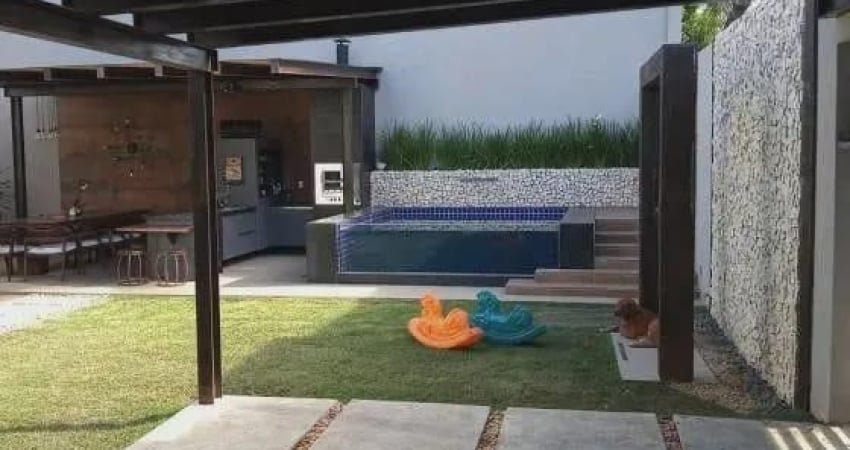 Casa com 4 quartos à venda na Rua Professor Torres Homem, Embaré, Santos