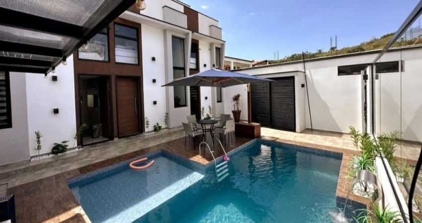 Casa com 3 quartos à venda na Rua Belvedere, Arujázinho I, II e III, Arujá