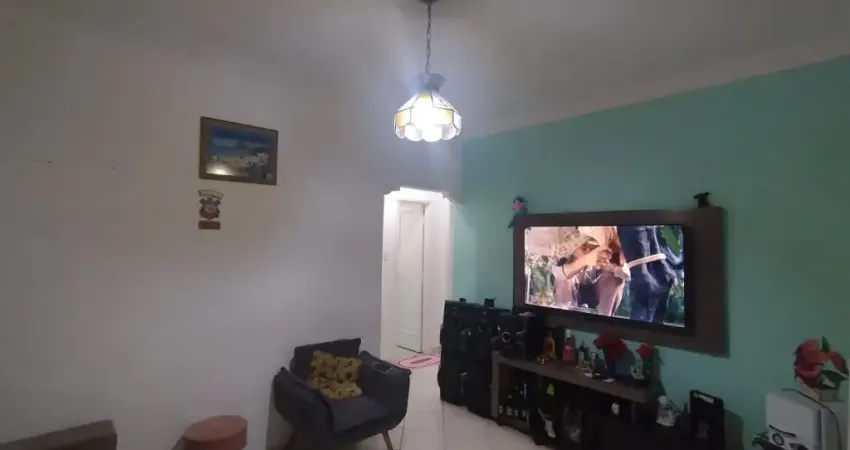 Apartamento térreo de 2 dormitórios(quartos) Macuco Santos