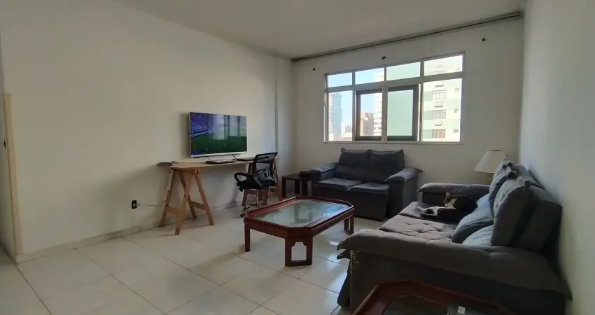 Apartamento quadra da praia 2 quartos 1 suíte + dep comp. frente  aparecida santos