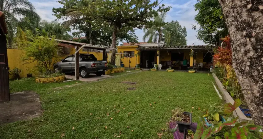 Casa lote inteiro na praia em Itanhaém litoral sul de sp