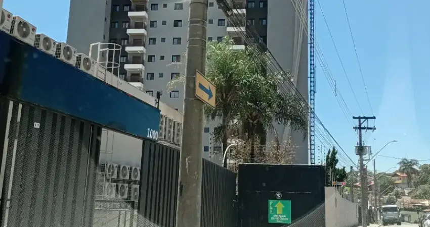 Monte castelo - excelente apartamento com varanda 2 dorms suiteíí