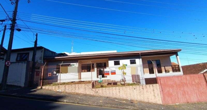 Casa para alugar na Rua Almirante Custódio de Mello, 297, Centro, Ponta Grossa