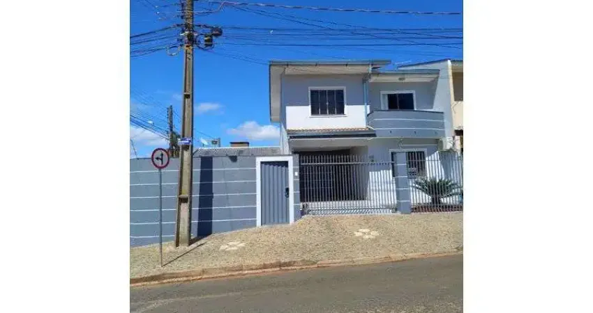Casa para alugar na Rua Freud, 398, Oficinas, Ponta Grossa