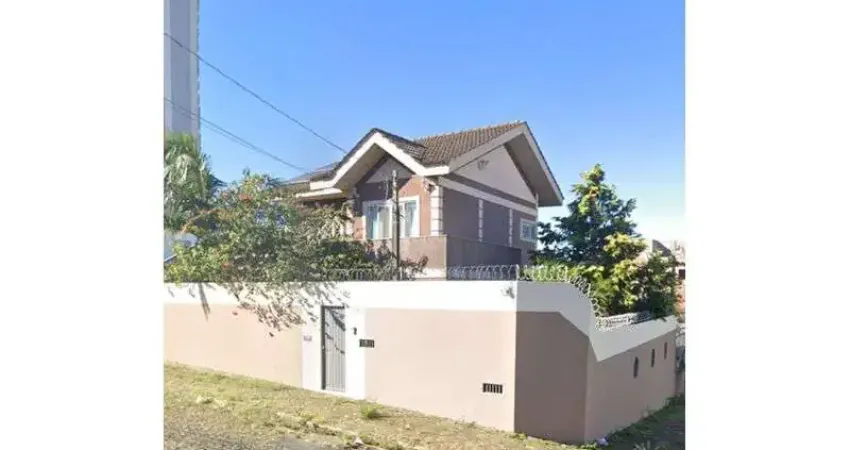 Casa com 3 quartos para alugar na Rua Machado de Assis, Uvaranas, Ponta Grossa