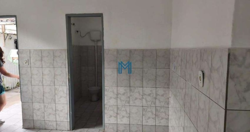 Casa com 1 dormitório para alugar, 50 m² por R$ 900,00 + IPTU/mês - Jd. São Francisco - Cubatão/SP