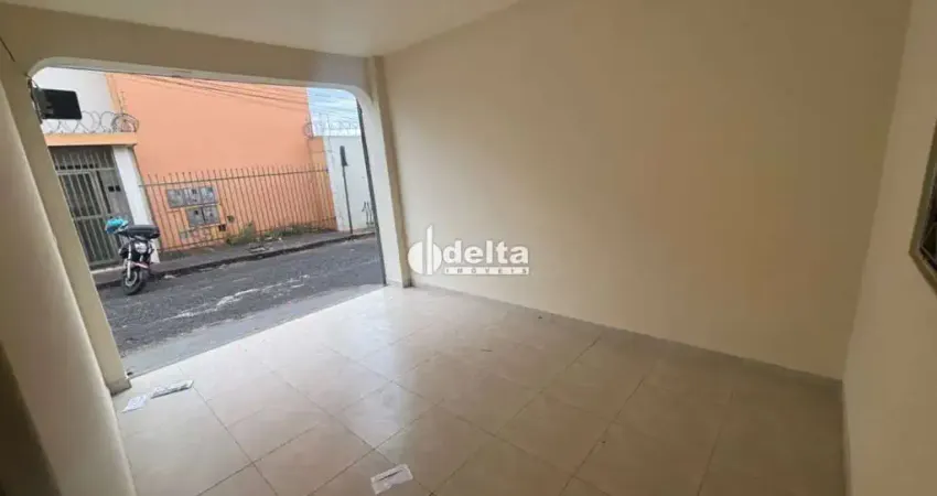 Casa residencial disponível para locação e venda no bairro Centro em Uberlândia-MG