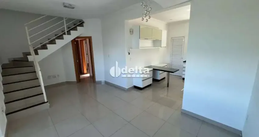 Apartamento cobertura duplex residencial disponível para venda no bairro Daniel Fonseca em Uberlândia-MG