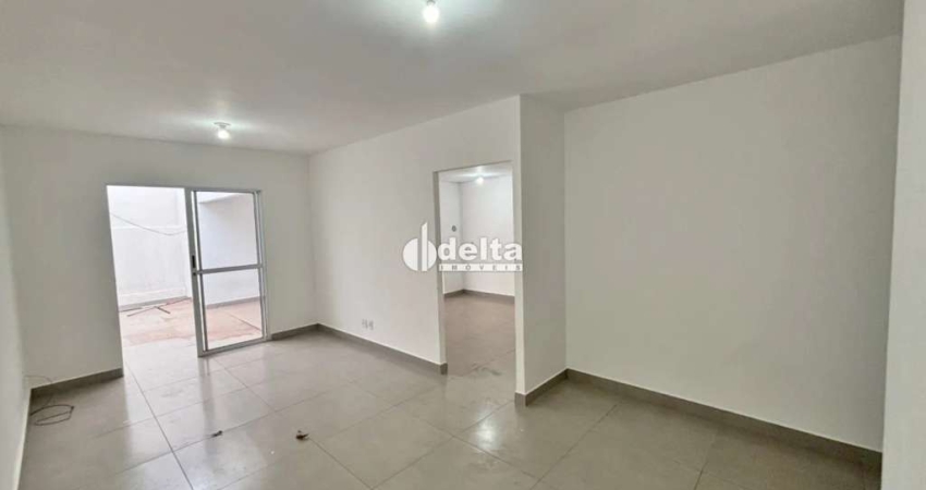 Casa em condomínio disponível para locação no bairro Aclimação em Uberlândia-MG