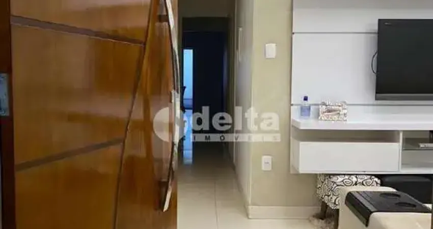 Casa disponível para locação no bairro Presidente Roosevelt em Uberlândia-MG