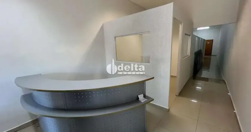 Loja disponível para locação e venda no bairro santa mônica em uberlândia-mg