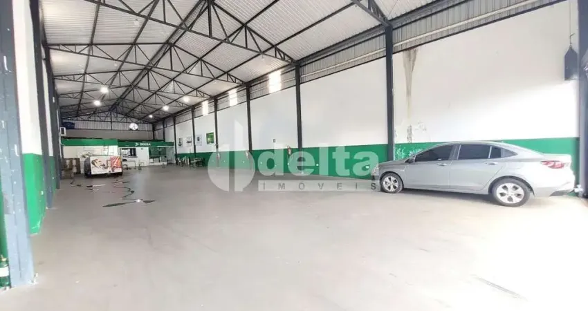 Galpão disponível para venda e locação no bairro Nossa Senhora Aparecida em Uberlândia-MG