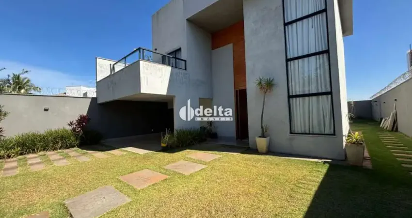 Casa residencial disponível para locação e venda no bairro Morada da Colina em Uberlândia-MG.