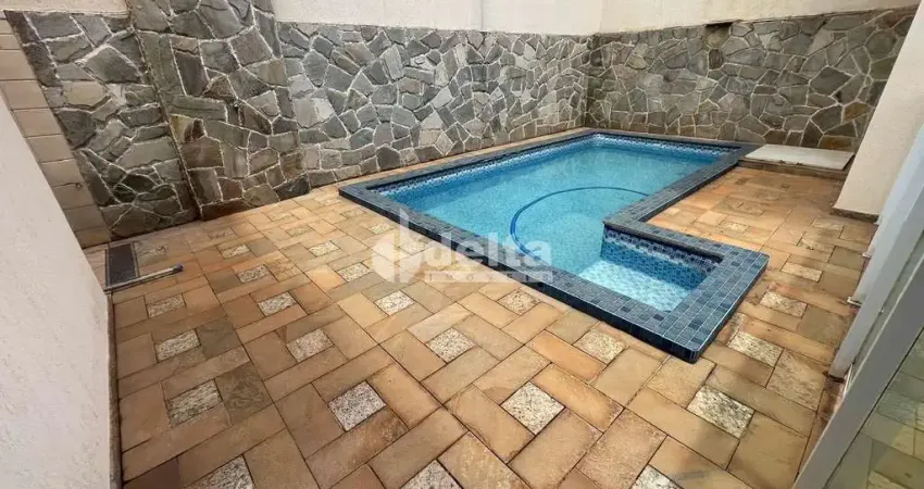 Casa residencial disponível para locação no bairro cidade jardim em uberlândia-mg.