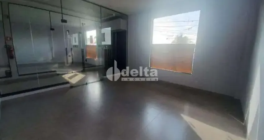 Loja disponível para locação no bairro Tubalina em Uberlândia-MG.