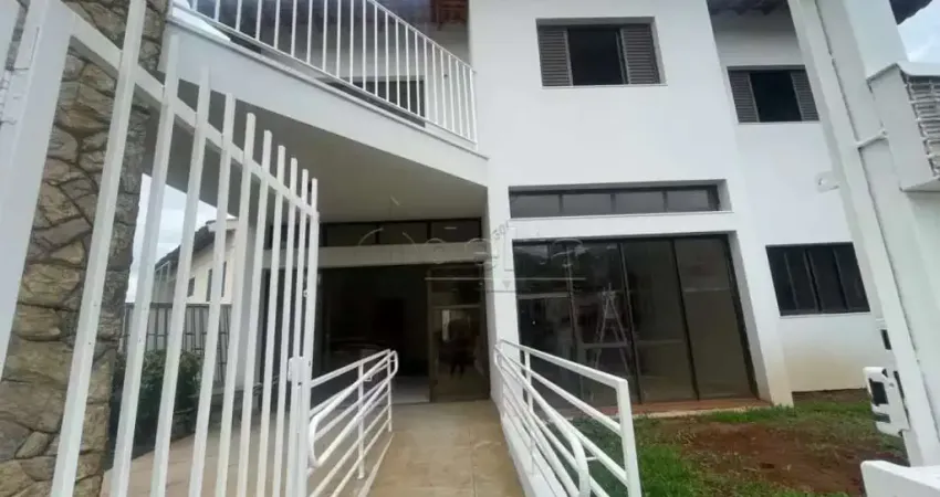 Casa comercial disponível para locação no bairro Lídice em Uberlândia-MG.