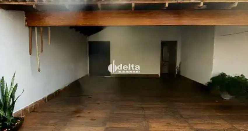 Casa residencial com 5 quartos e 4 suítes disponível para venda e locação no bairro jardim europa em uberlândia-mg