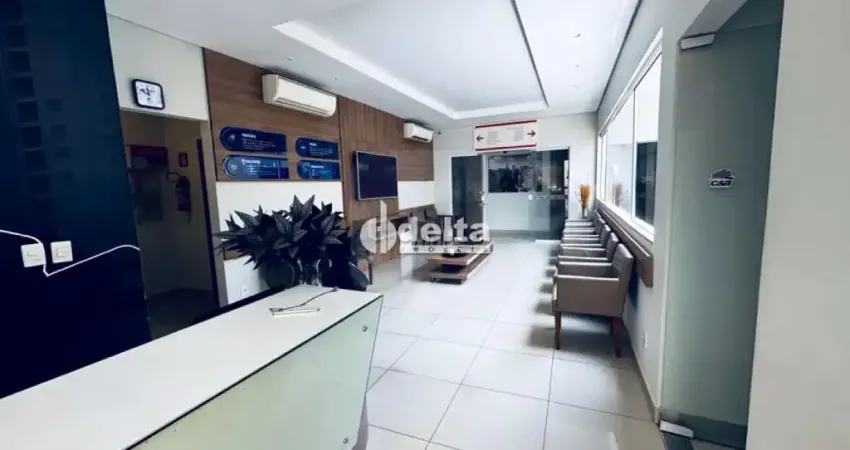 Casa comercial disponível para locação no bairro Vigilato Pereira em Uberlândia-MG